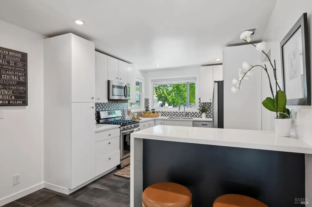 12 Echo Avenue Corte Madera, CA 94925
