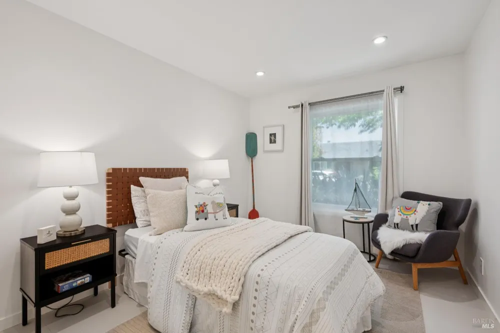 12 Echo Avenue Corte Madera, CA 94925