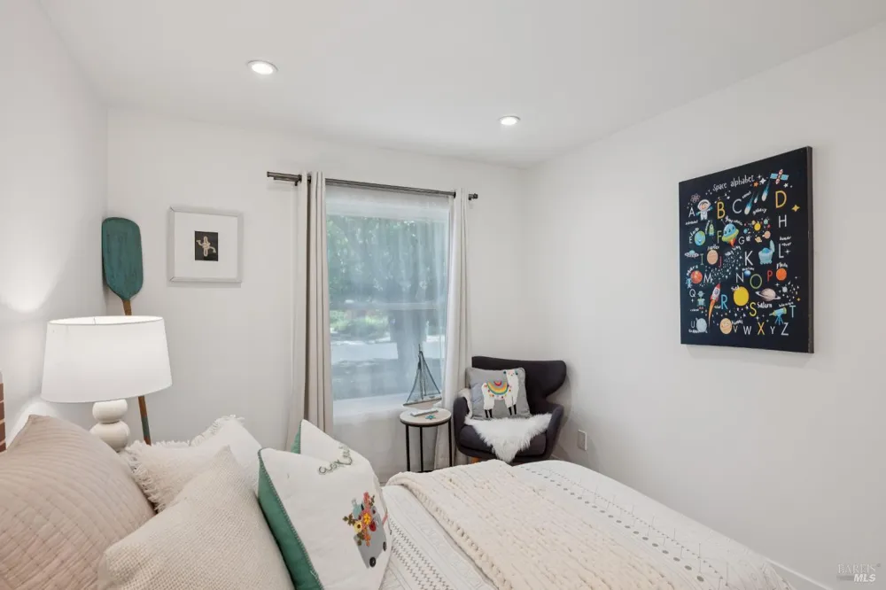 12 Echo Avenue Corte Madera, CA 94925