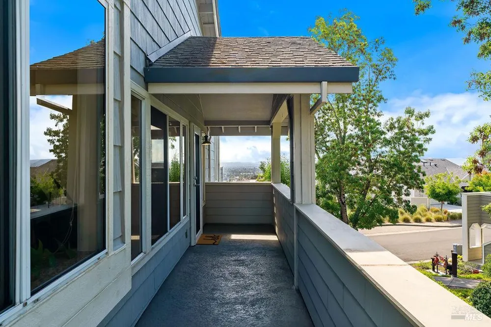 2123 Stonefield Lane Santa Rosa, CA 95403