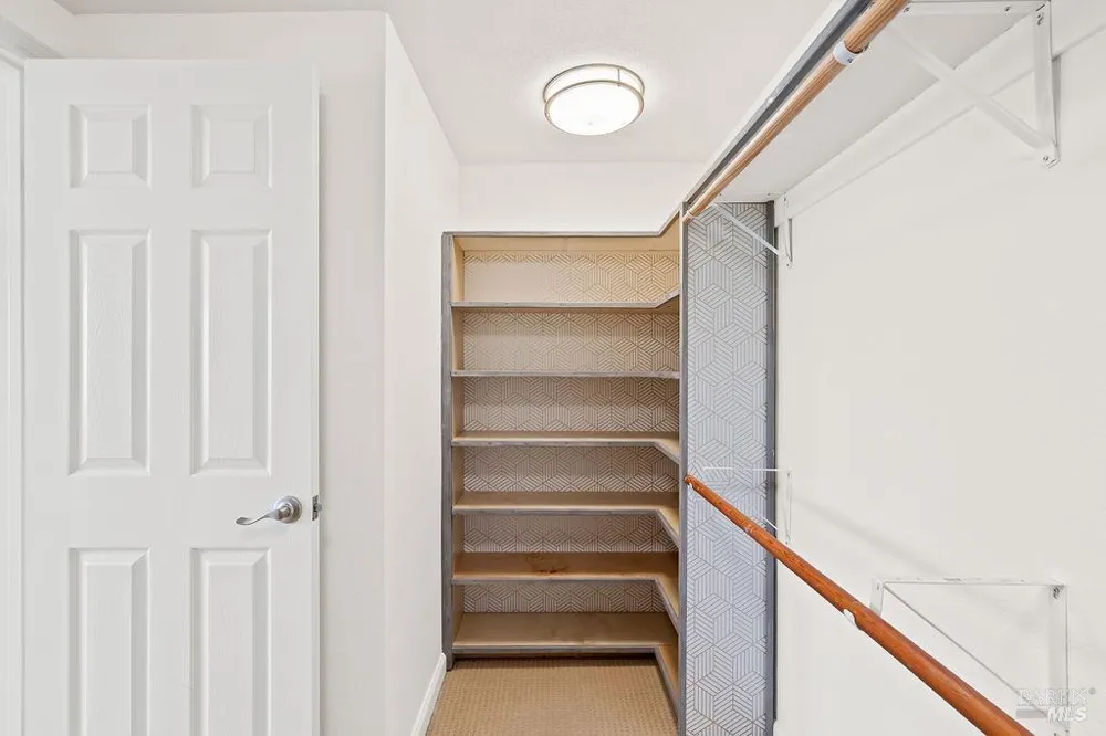 2123 Stonefield Lane Santa Rosa, CA 95403