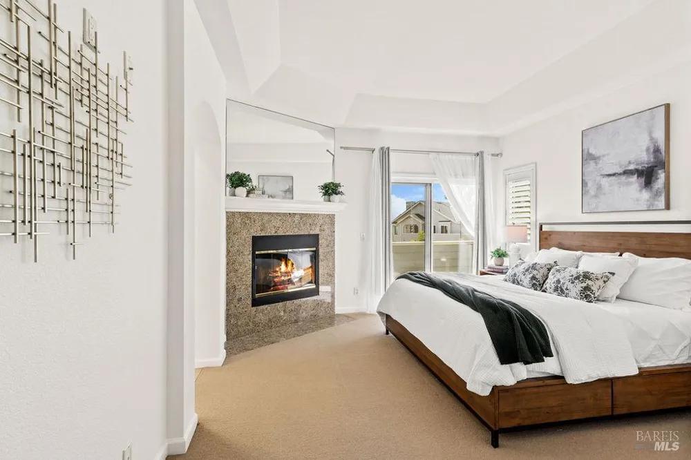 2123 Stonefield Lane Santa Rosa, CA 95403