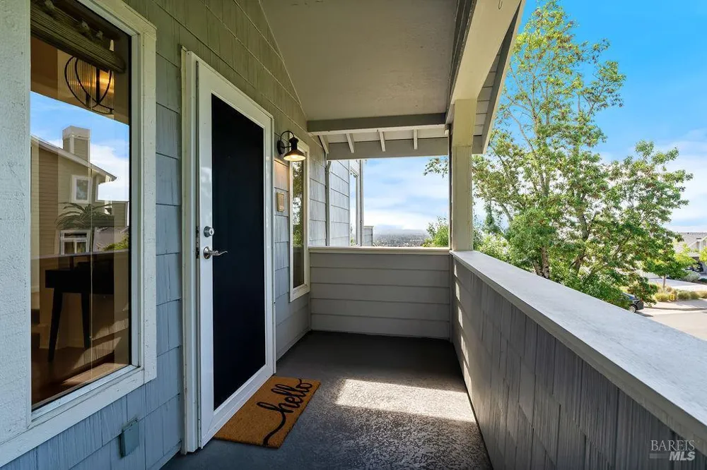 2123 Stonefield Lane Santa Rosa, CA 95403