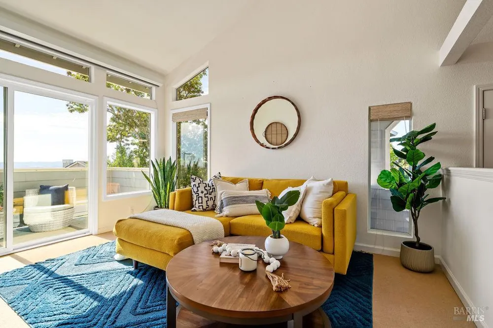 2123 Stonefield Lane Santa Rosa, CA 95403