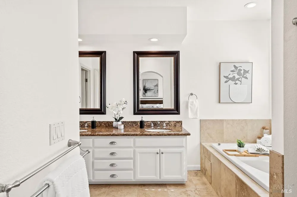 2123 Stonefield Lane Santa Rosa, CA 95403