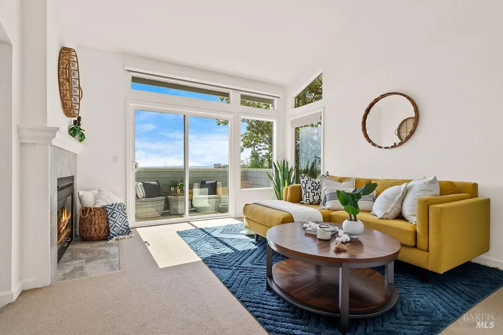 2123 Stonefield Lane Santa Rosa, CA 95403