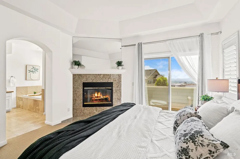 2123 Stonefield Lane Santa Rosa, CA 95403