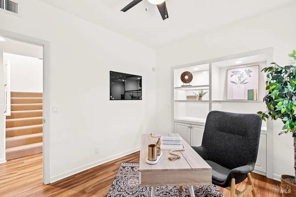 2123 Stonefield Lane Santa Rosa, CA 95403