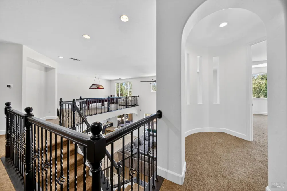 3034 W Clinton Court Visalia, CA 93291