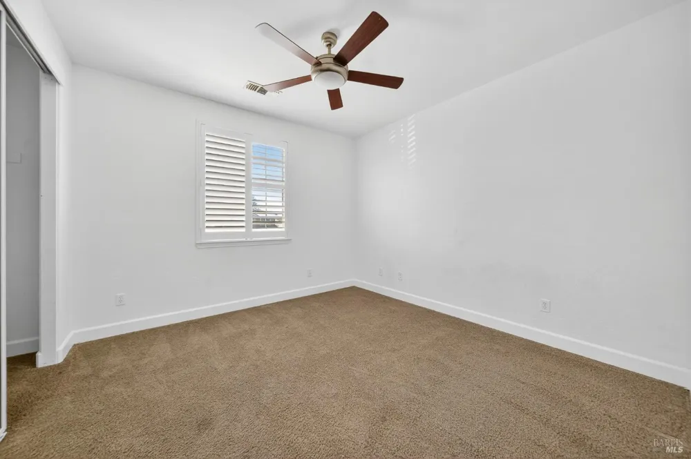 3034 W Clinton Court Visalia, CA 93291