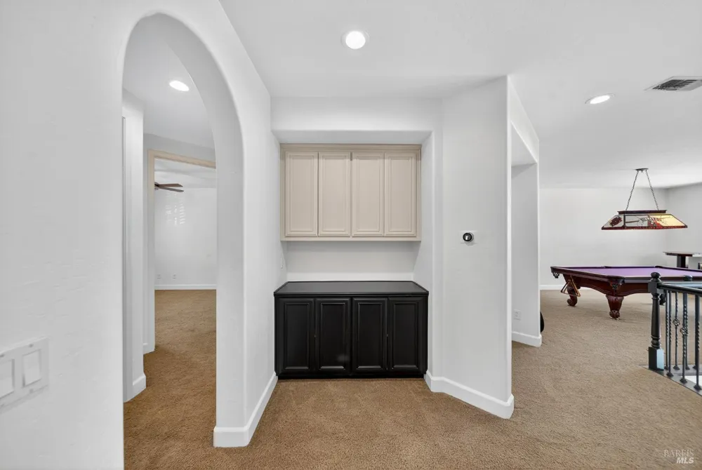 3034 W Clinton Court Visalia, CA 93291