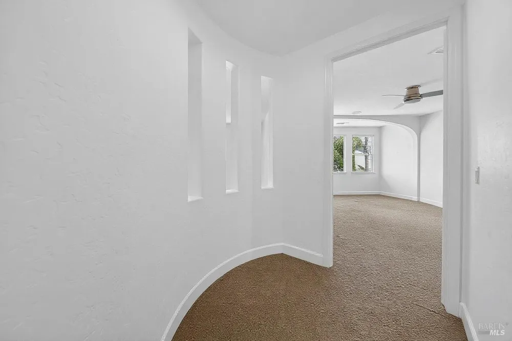 3034 W Clinton Court Visalia, CA 93291