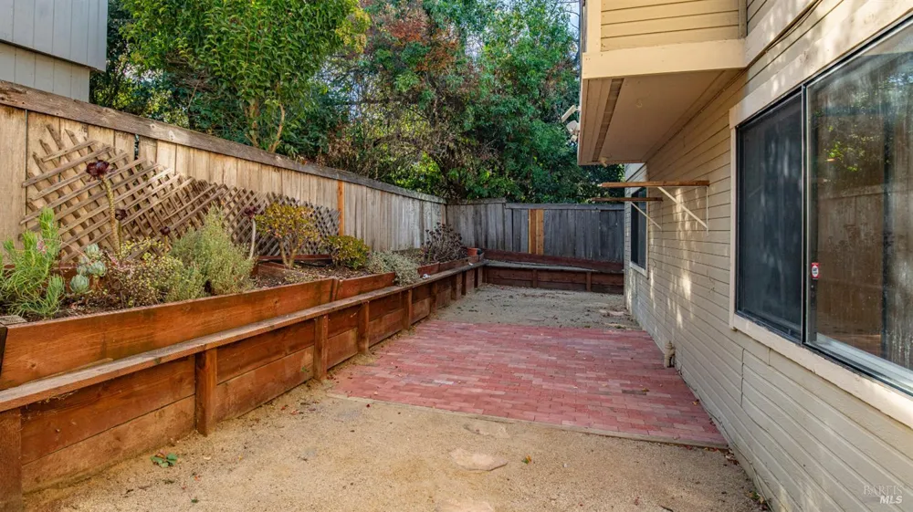 116 Posada Del Sol Novato, CA 94949