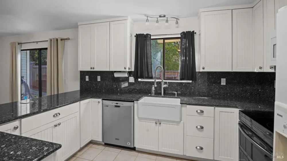 116 Posada Del Sol Novato, CA 94949