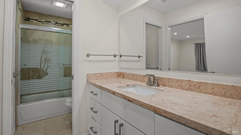 116 Posada Del Sol Novato, CA 94949
