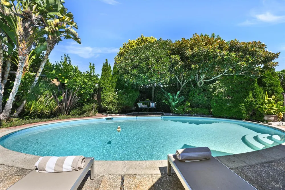 13 Seminole Avenue Corte Madera, CA 94925