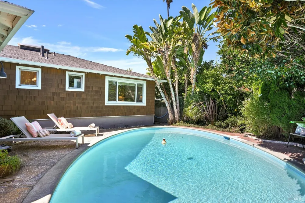 13 Seminole Avenue Corte Madera, CA 94925