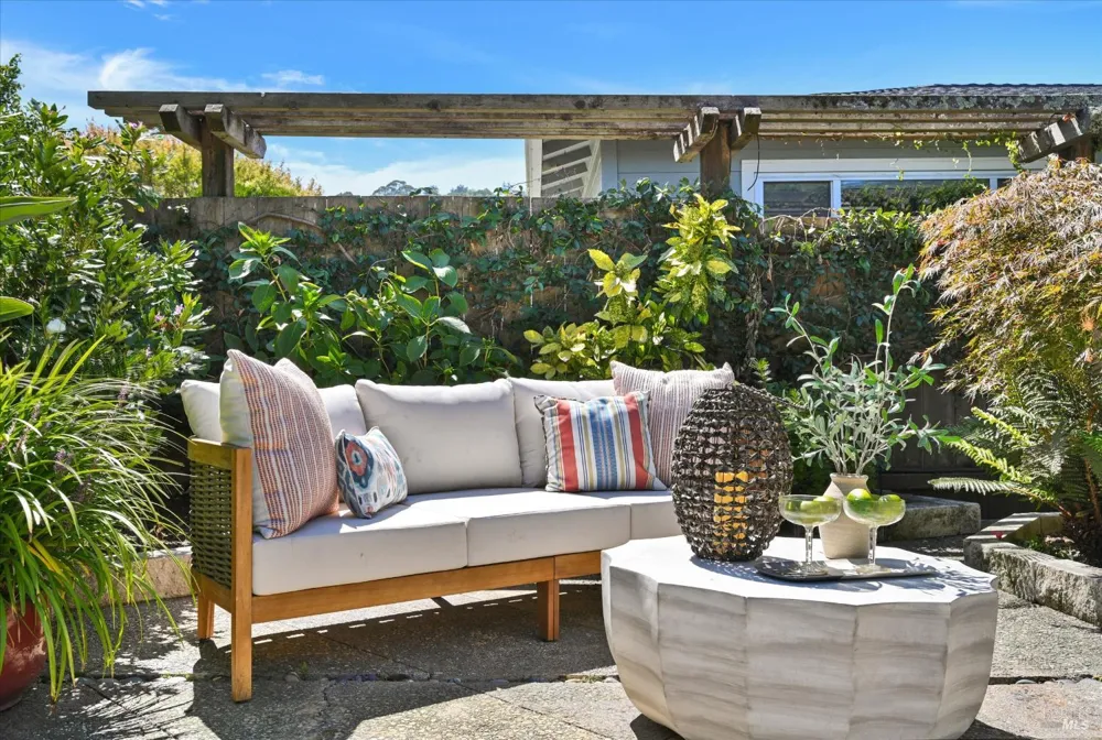 13 Seminole Avenue Corte Madera, CA 94925