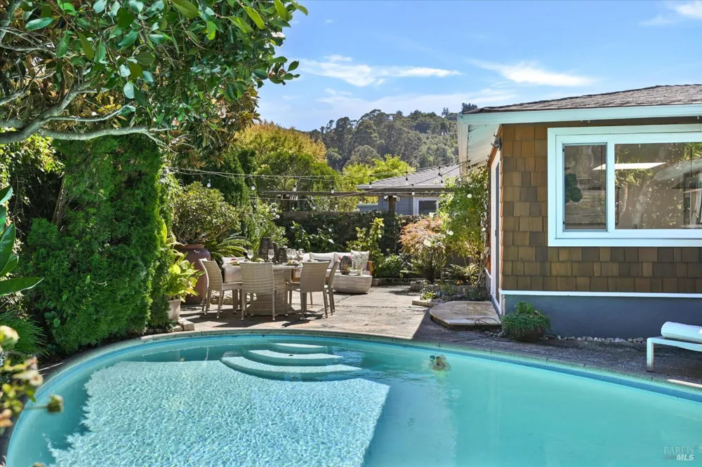 13 Seminole Avenue Corte Madera, CA 94925