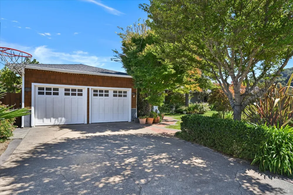 13 Seminole Avenue Corte Madera, CA 94925