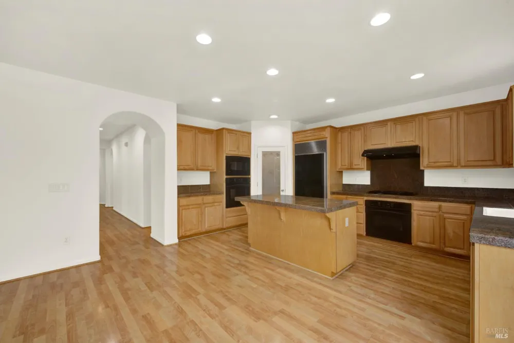 812 Purple Sage Drive Vacaville, CA 95687