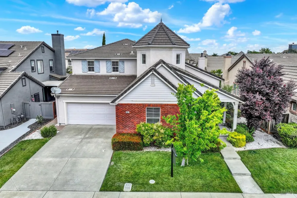 812 Purple Sage Drive Vacaville, CA 95687