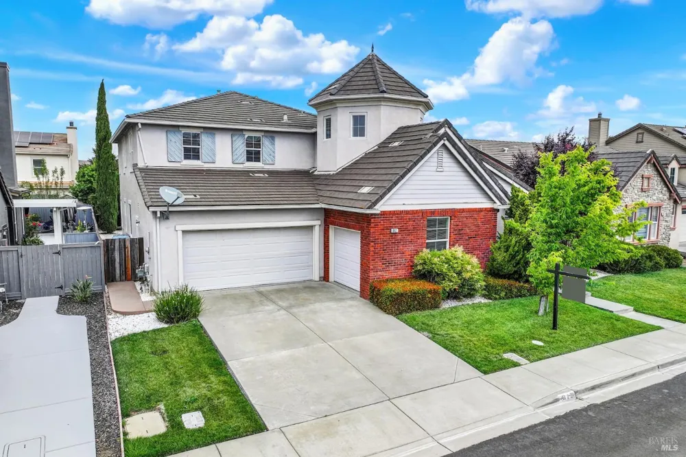 812 Purple Sage Drive Vacaville, CA 95687