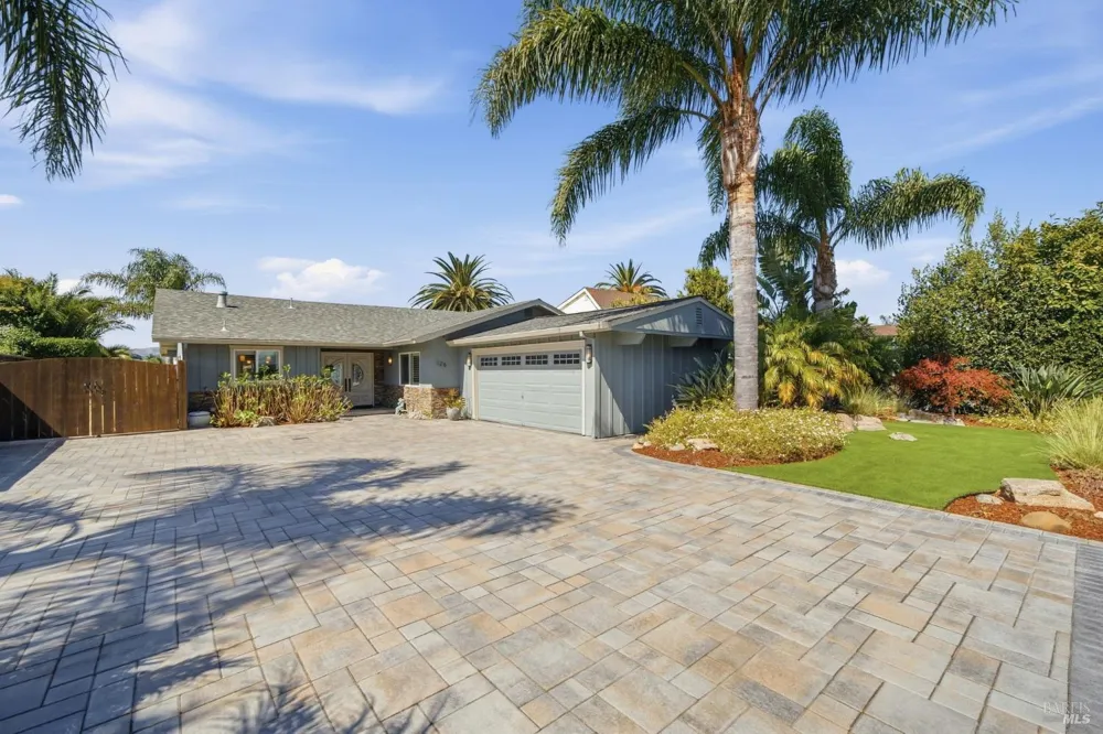 129 Caribe Isle Novato, CA 94949