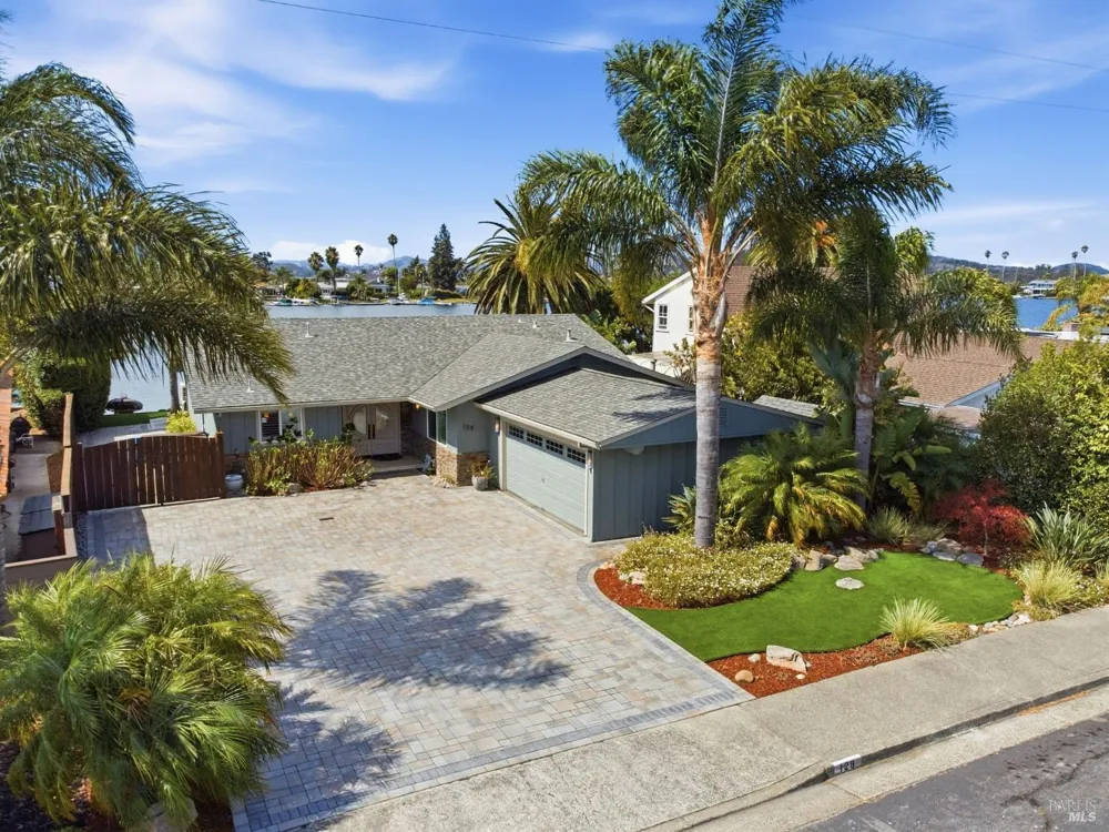 129 Caribe Isle Novato, CA 94949