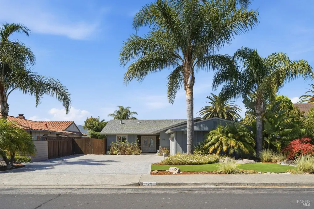 129 Caribe Isle Novato, CA 94949