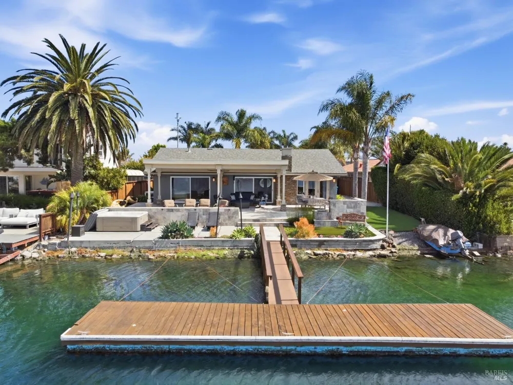 129 Caribe Isle Novato, CA 94949