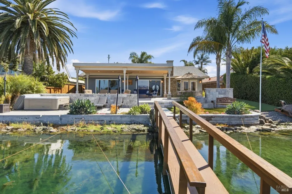 129 Caribe Isle Novato, CA 94949