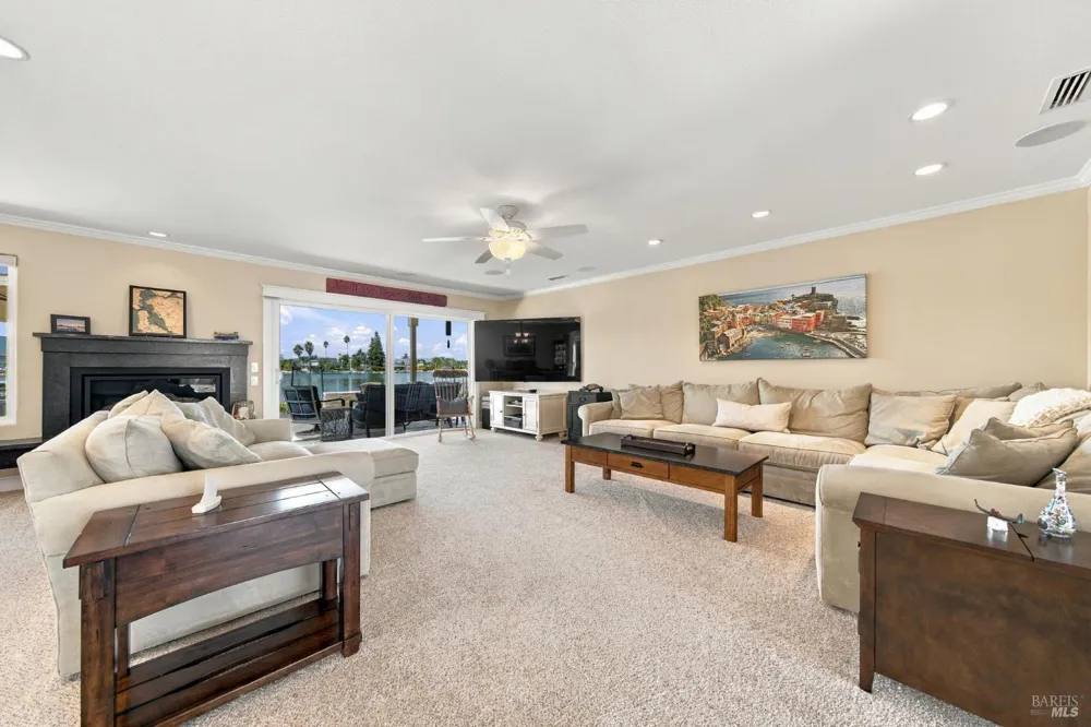 129 Caribe Isle Novato, CA 94949