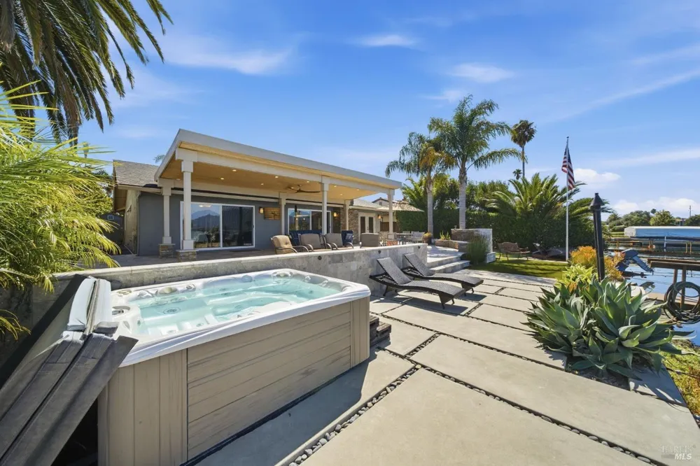 129 Caribe Isle Novato, CA 94949