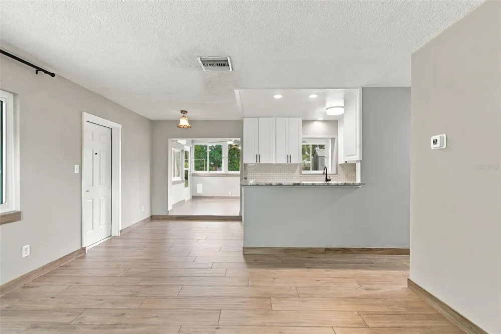 2315 AMHERST AVENUE Bradenton, FL 34207