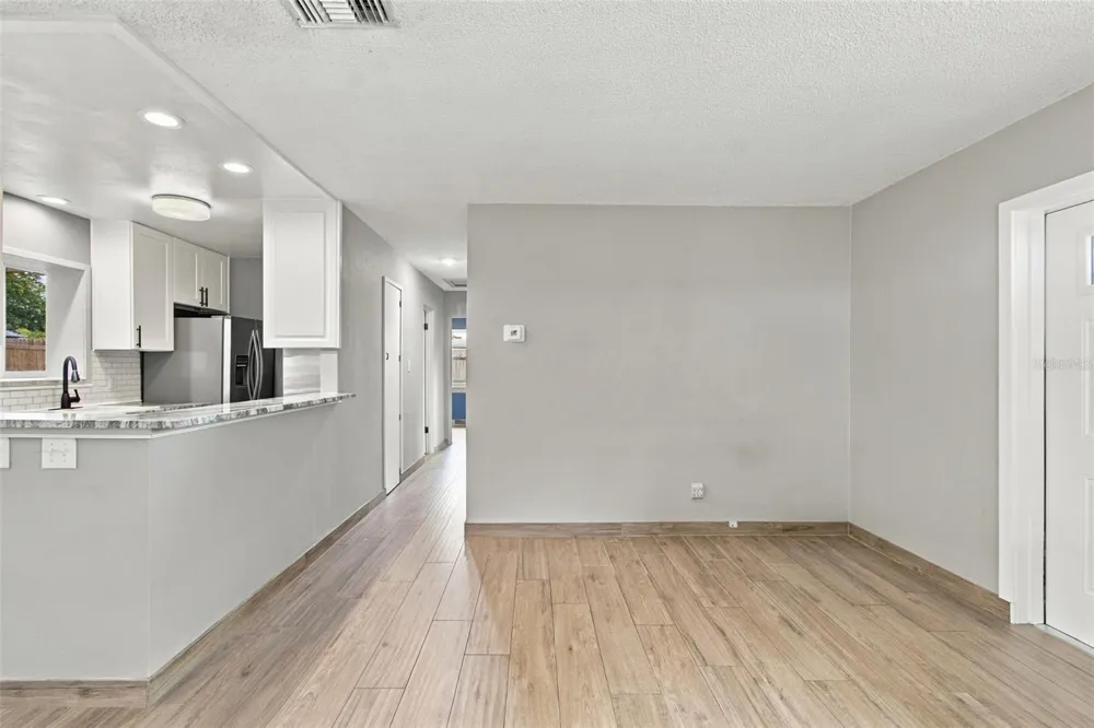 2315 AMHERST AVENUE Bradenton, FL 34207