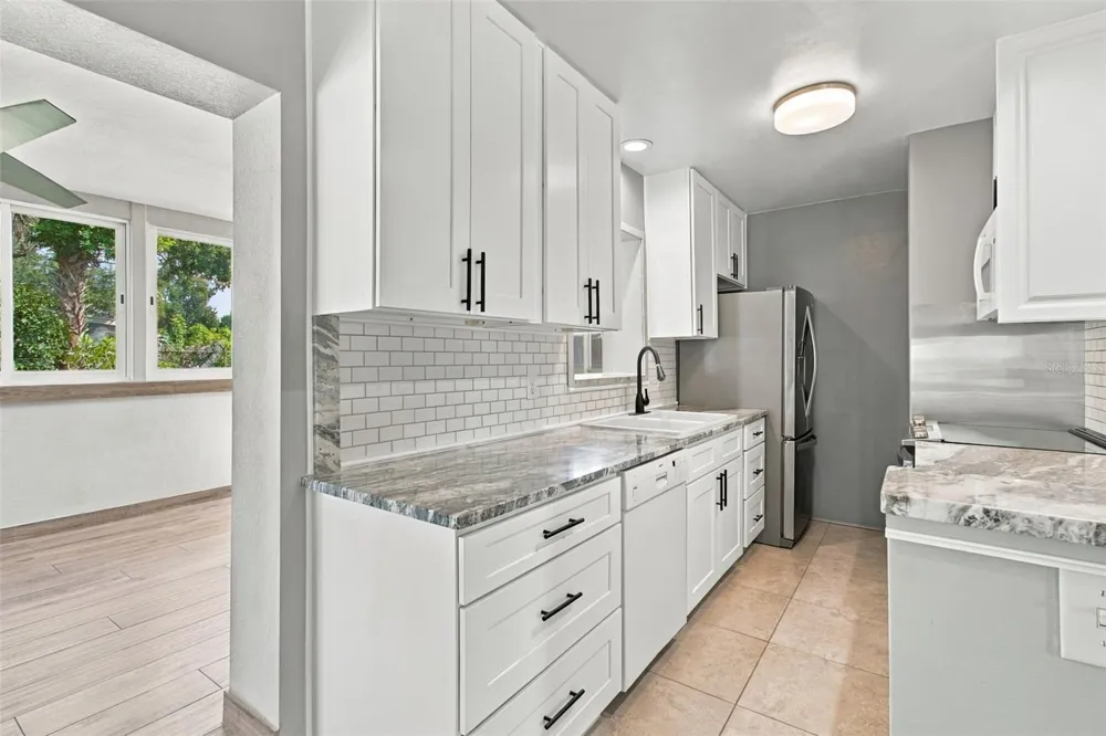 2315 AMHERST AVENUE Bradenton, FL 34207