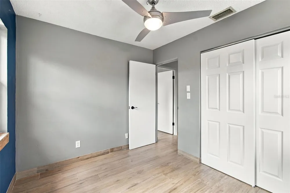 2315 AMHERST AVENUE Bradenton, FL 34207