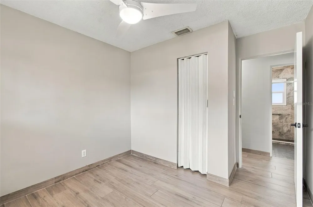 2315 AMHERST AVENUE Bradenton, FL 34207