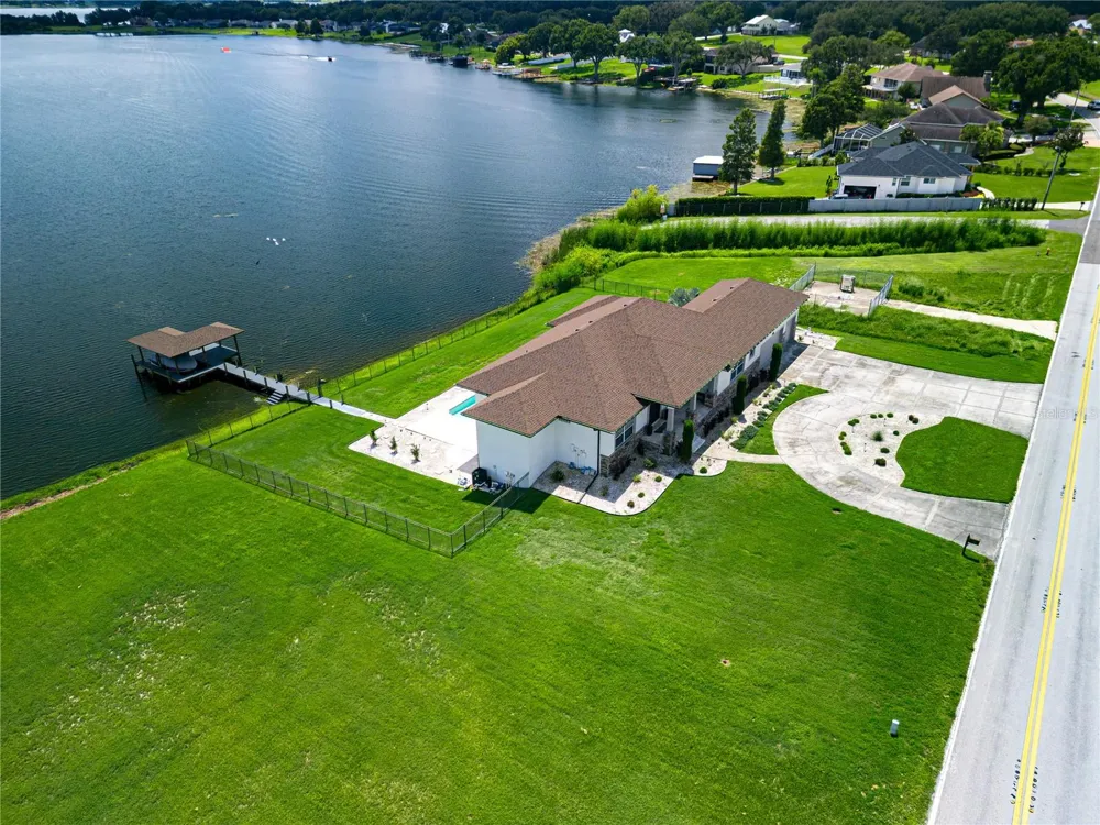 5911 OLD BERKLEY ROAD Auburndale, FL 33823