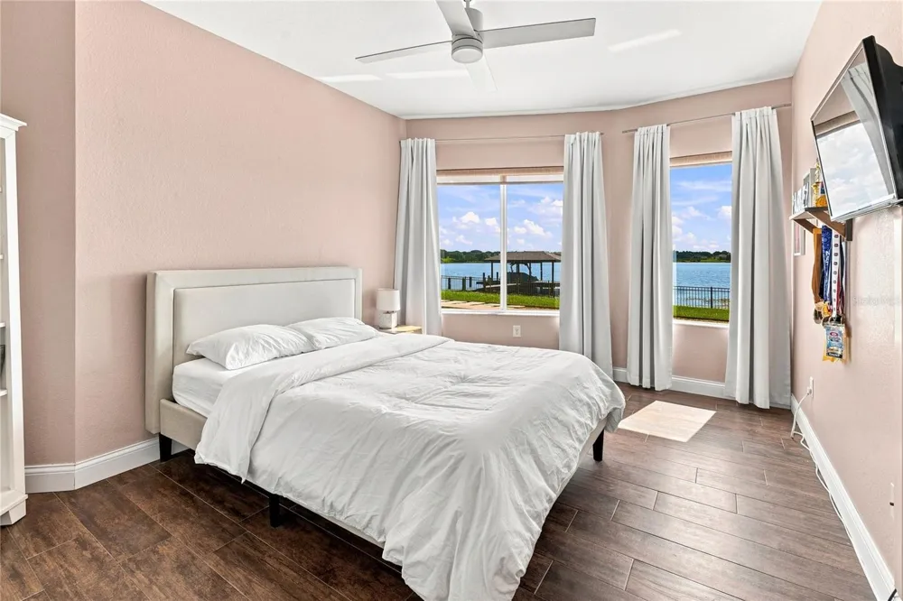 5911 OLD BERKLEY ROAD Auburndale, FL 33823