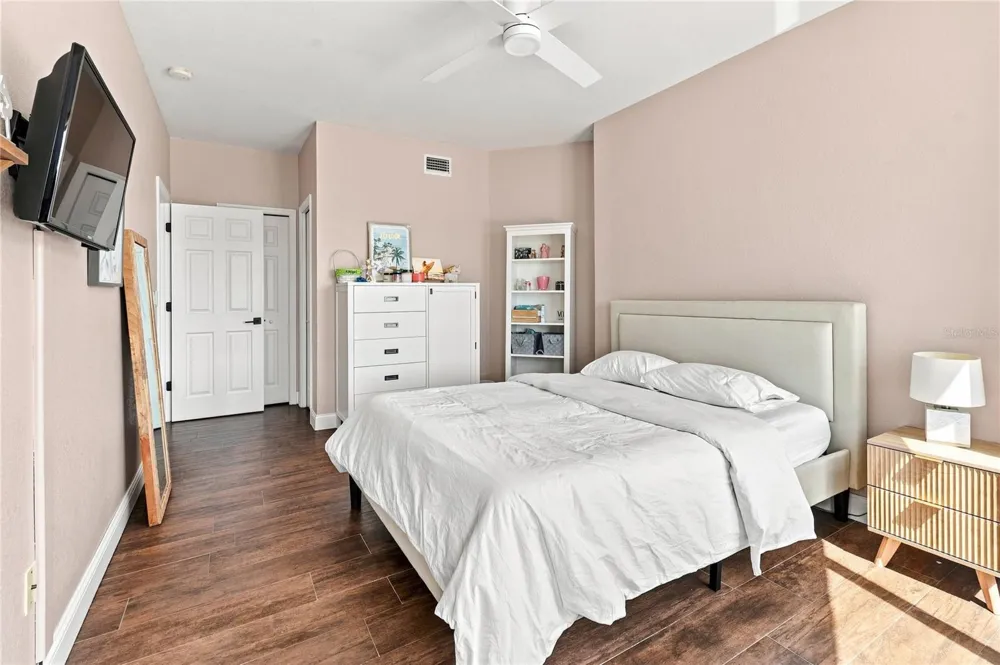5911 OLD BERKLEY ROAD Auburndale, FL 33823