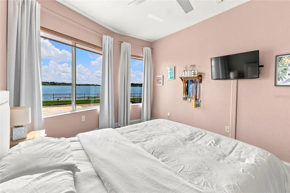 5911 OLD BERKLEY ROAD Auburndale, FL 33823