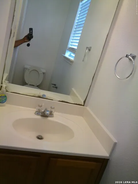 8907 NE Scarlet Creek Universal City, TX 78148