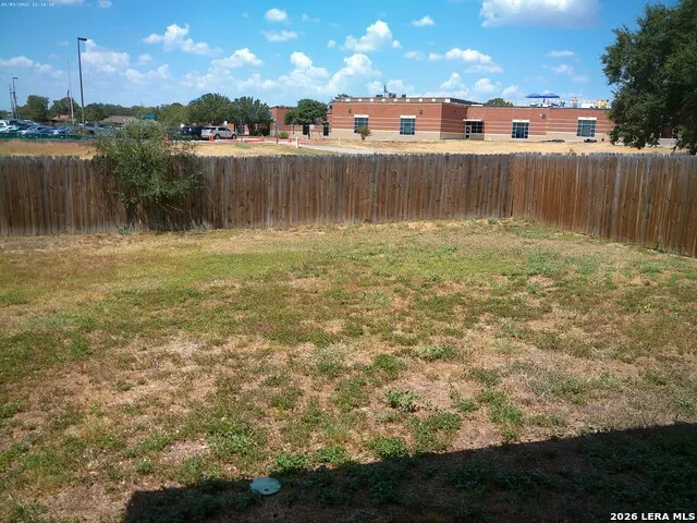 8907 NE Scarlet Creek Universal City, TX 78148