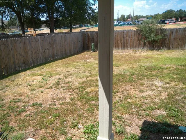 8907 NE Scarlet Creek Universal City, TX 78148