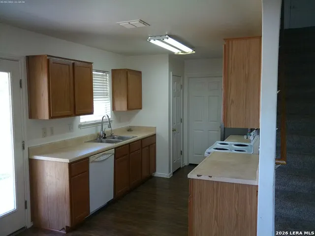 8907 NE Scarlet Creek Universal City, TX 78148