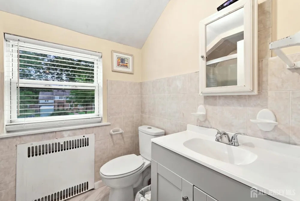 928 Beechwood Court Plainfield, NJ 07060