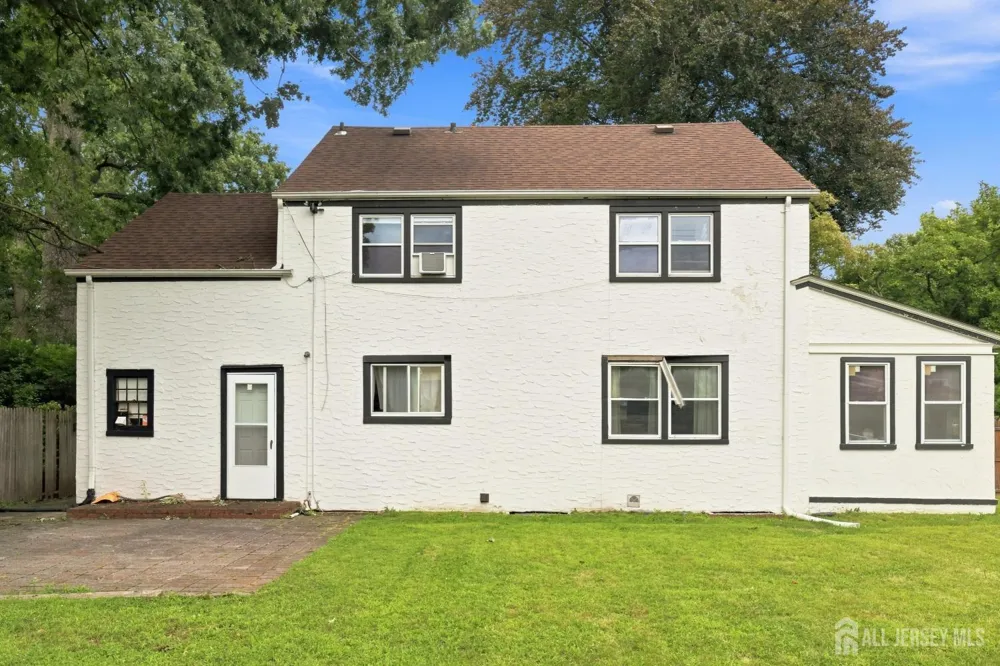 928 Beechwood Court Plainfield, NJ 07060