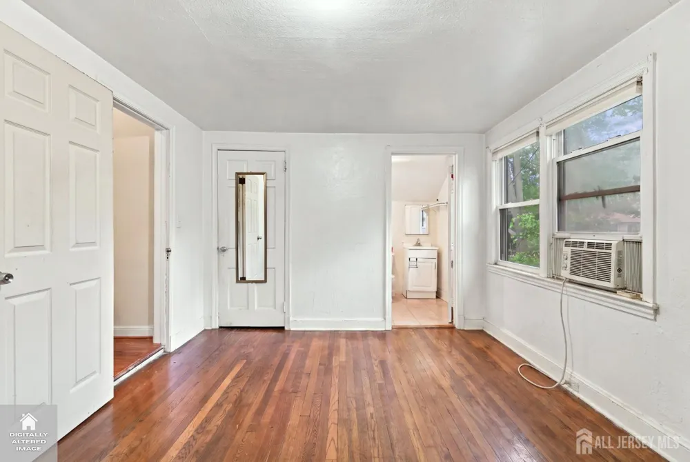 928 Beechwood Court Plainfield, NJ 07060